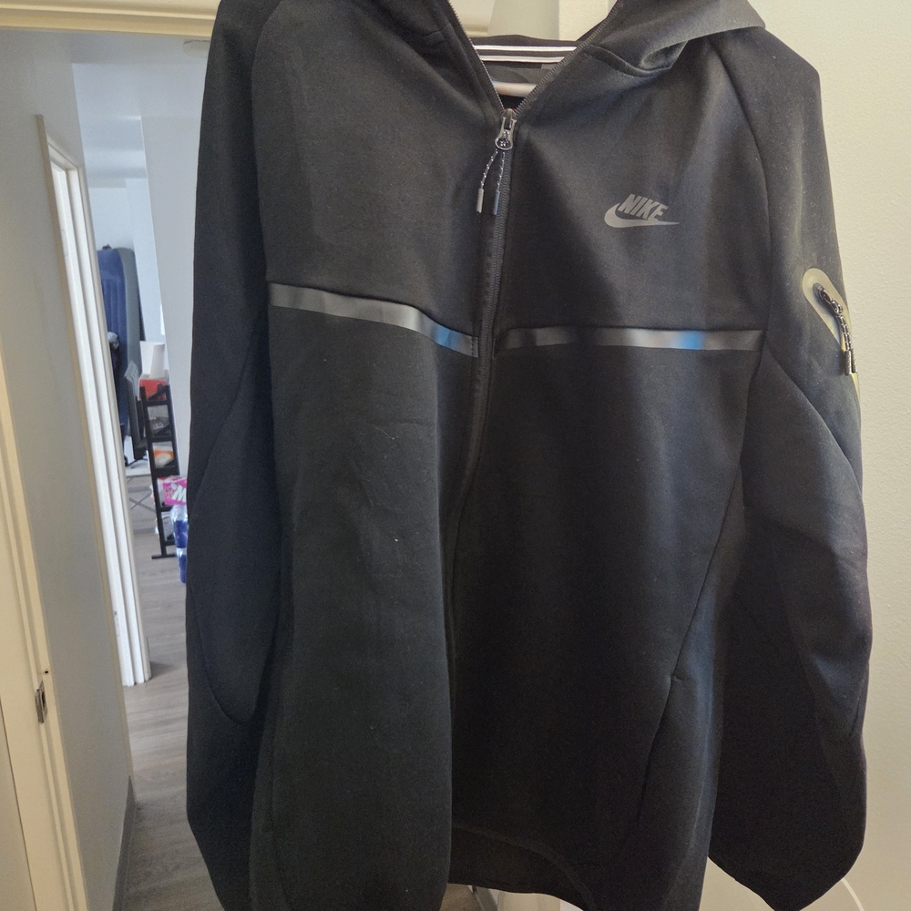 Nike Men's Black Jacket